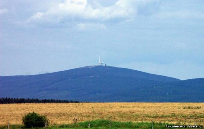 s29882281.jpg