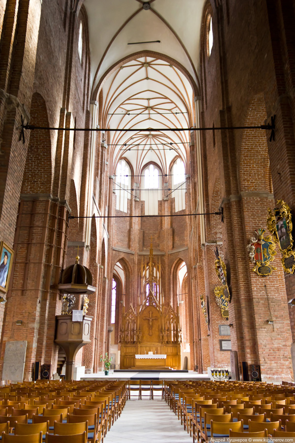 st_peter_church_riga2.jpg